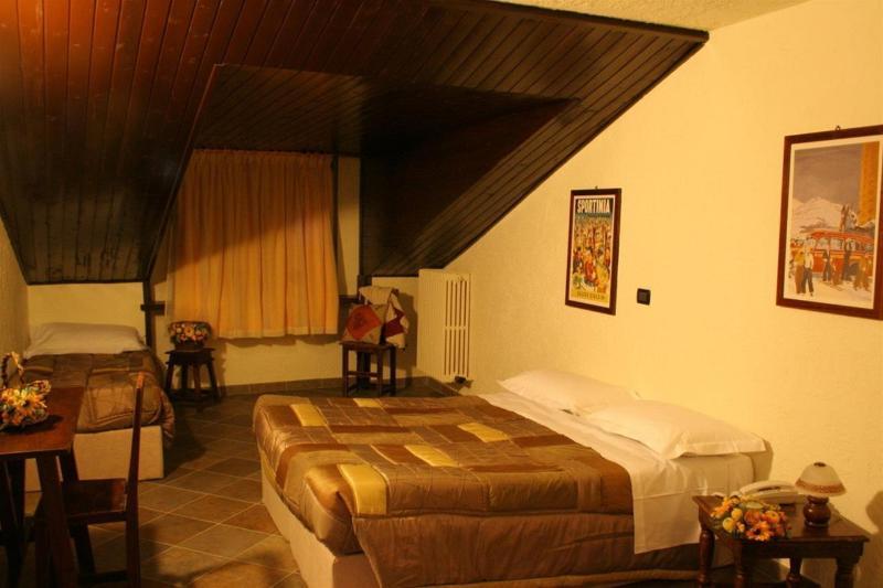 Hotel Gran Trun Саузе-д'Ульс Экстерьер фото